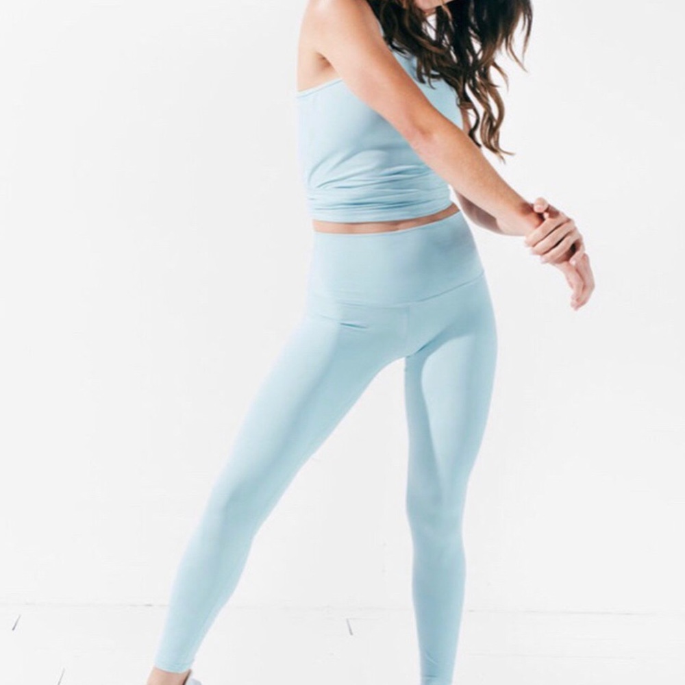 MoveMe Workout Set in Sky Blue